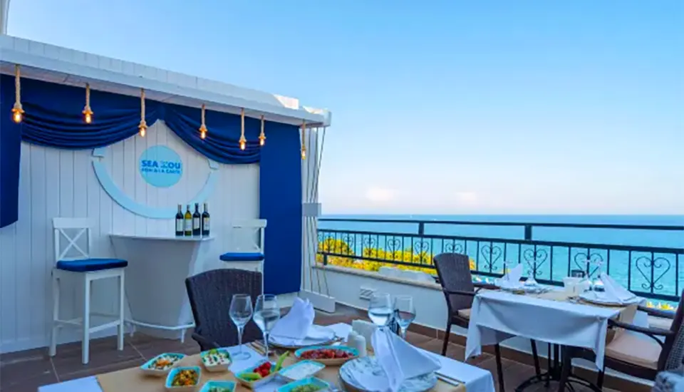 هتل آمارا کافورت ریزورت